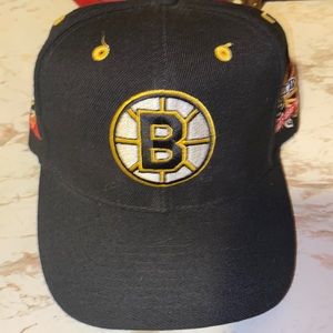 BOSTON BRUINS STANLEY CUP CHAMPIONS VINTAGE 90s ANNCO NHL HOCKEY SNAPBACK HAT